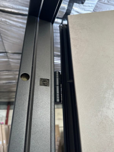 Бостон входная дверь в квартиру три контура