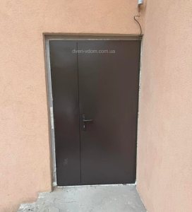 Полуторные Двери (М1) Металлические Утепленные в Дом